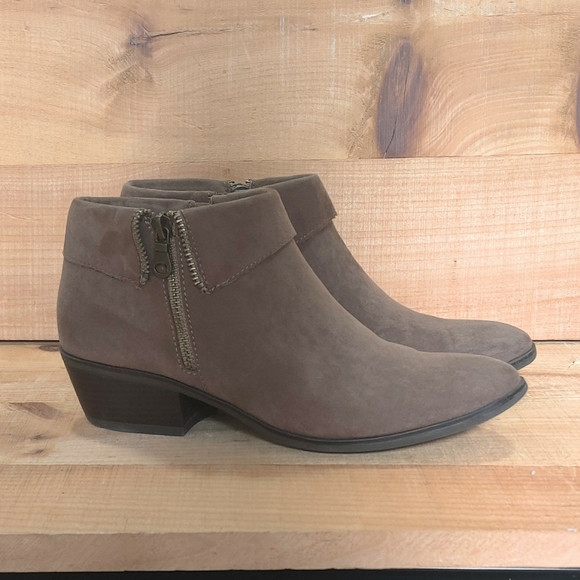 Xappeal Shoes - Tan Side Zipper Booties